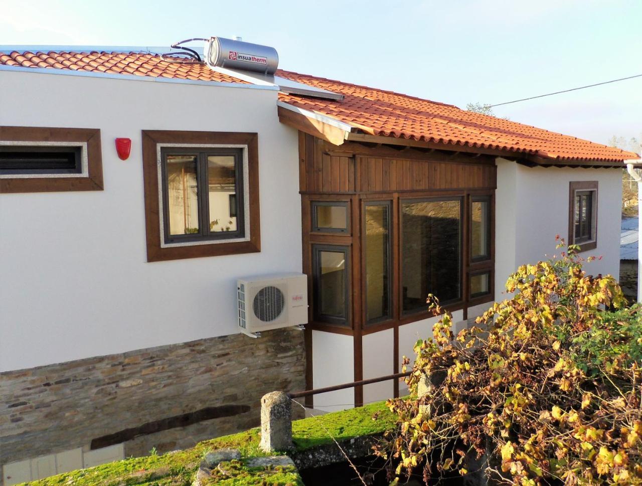 Casa Do Ferrador Villa Mirandela Exteriör bild